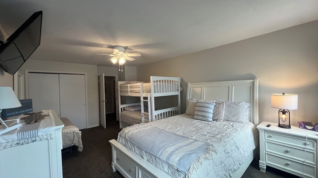 Photo of Bedroom in Honeoye