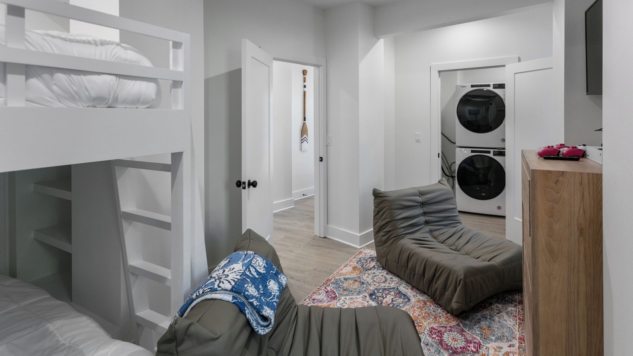 Photo of Bedroom in Holiday Isle