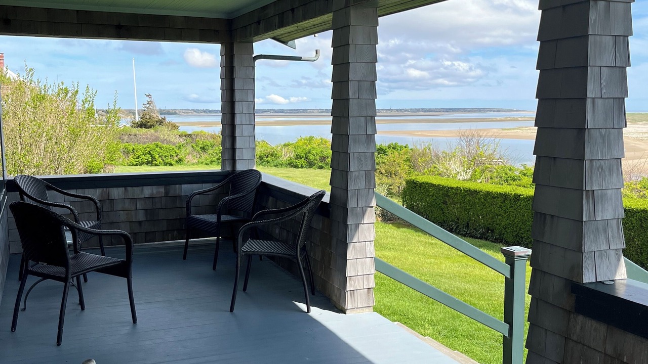 Photo of Patio Balcony in East Orleans