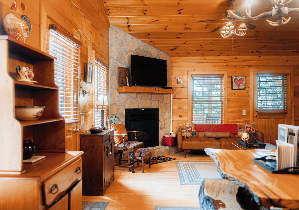Photo of Livingroom in Piper Gap