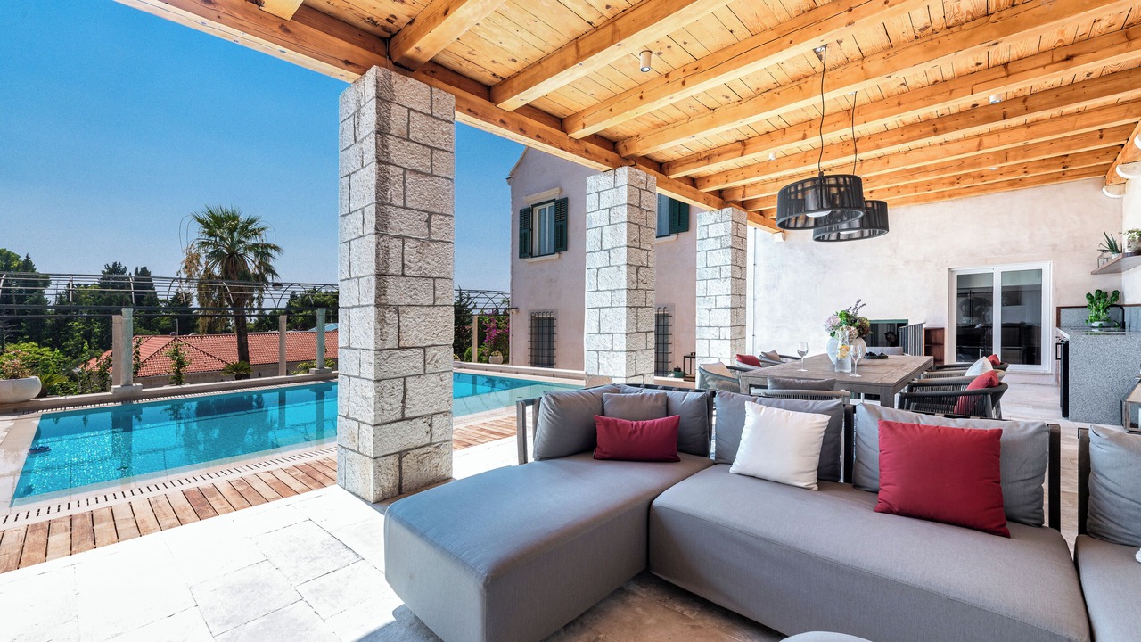 Photo of Outdoor in Pile