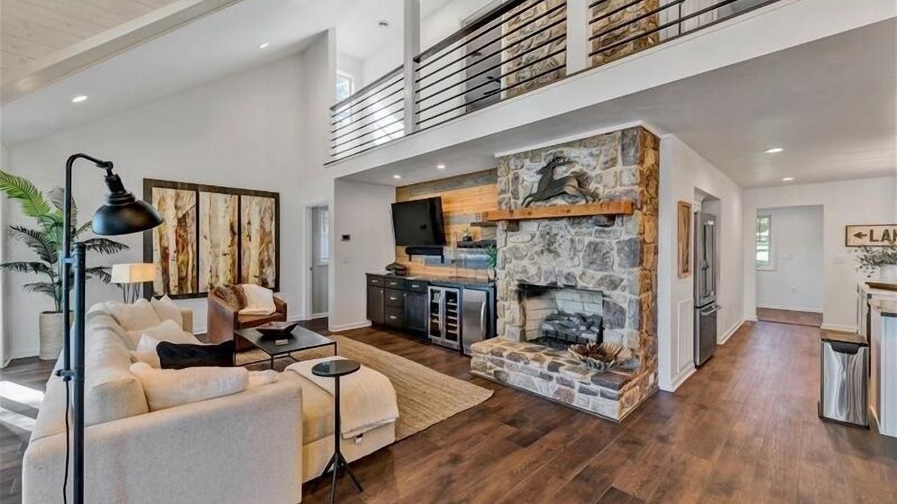 Photo of Livingroom in Huddleston