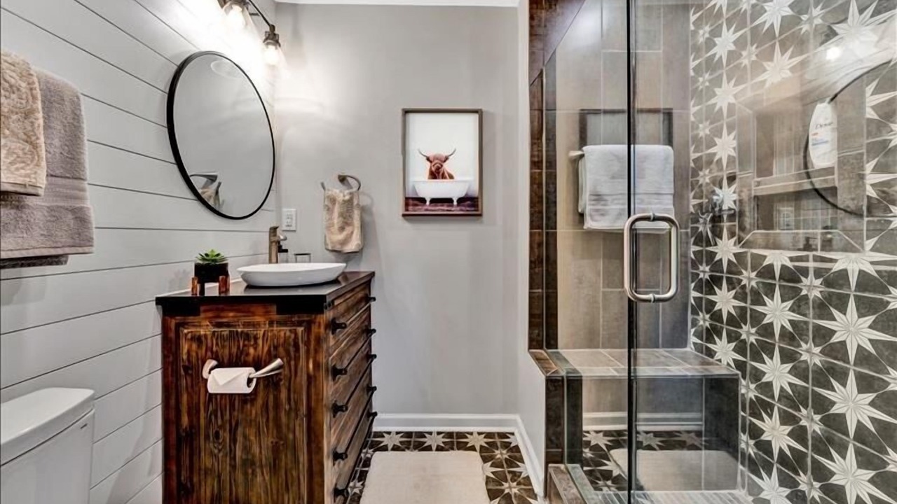Photo of Bathroom in Huddleston