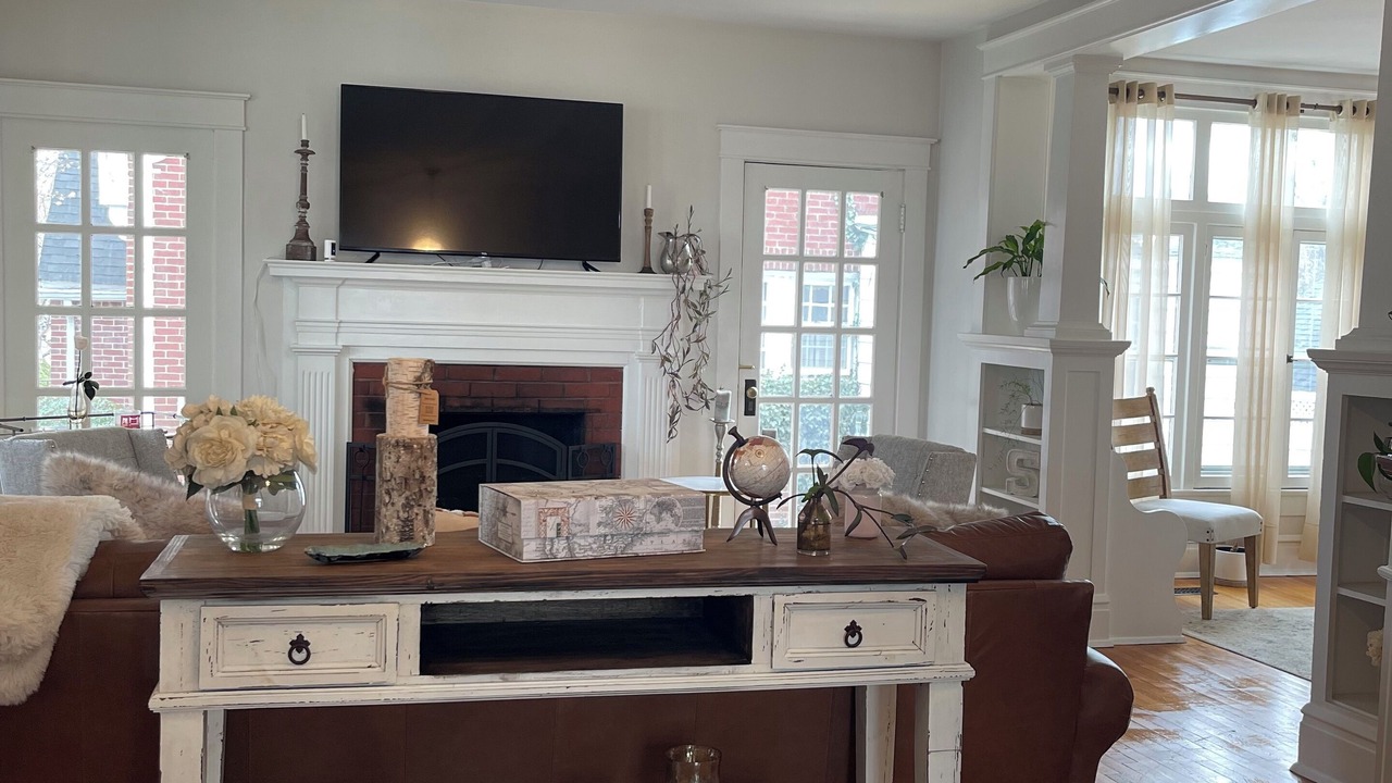 Photo of Livingroom in Bridgewater
