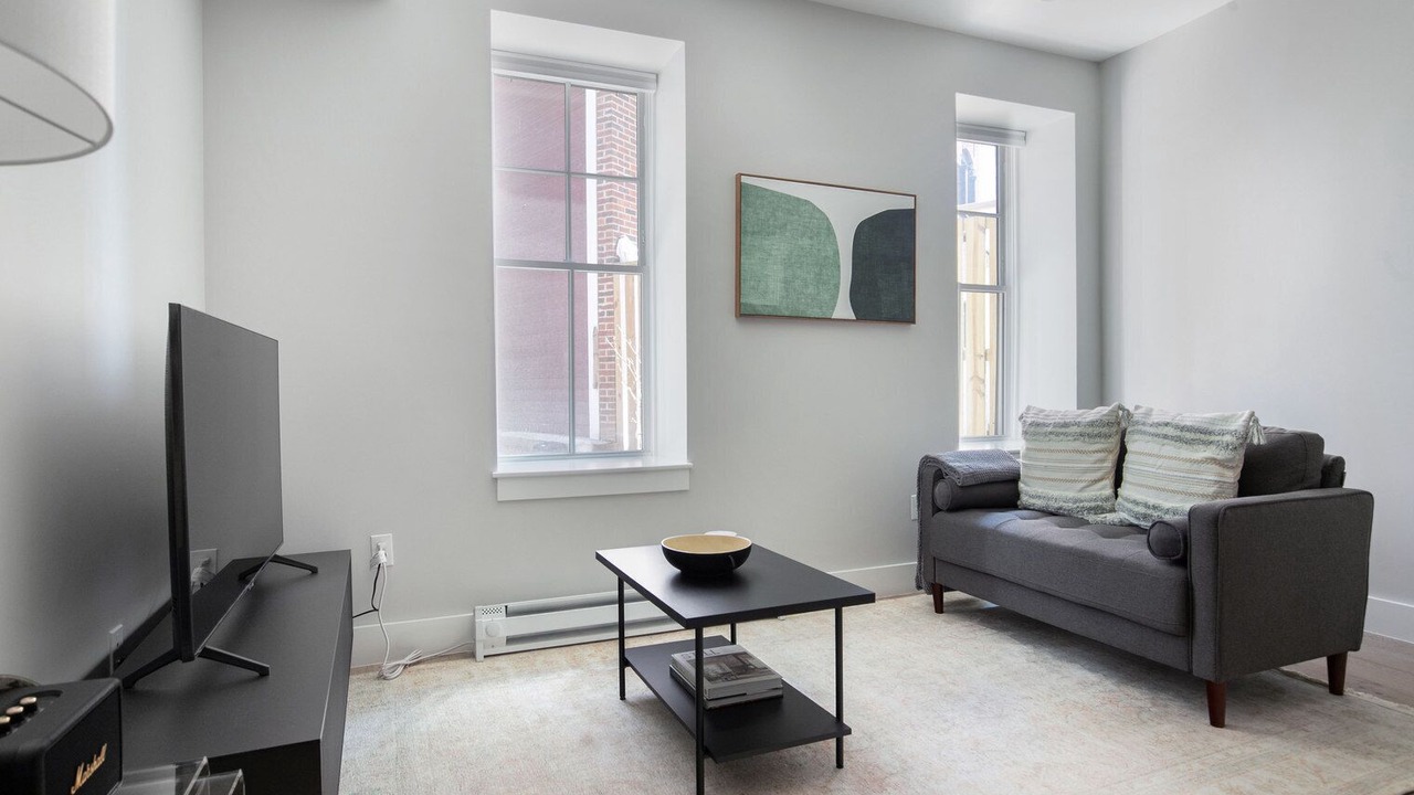 Photo of Livingroom in Ward Two