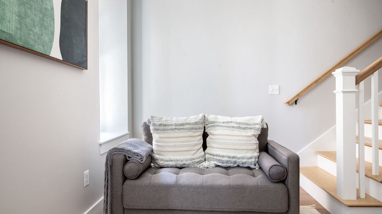 Photo of Livingroom in Ward Two