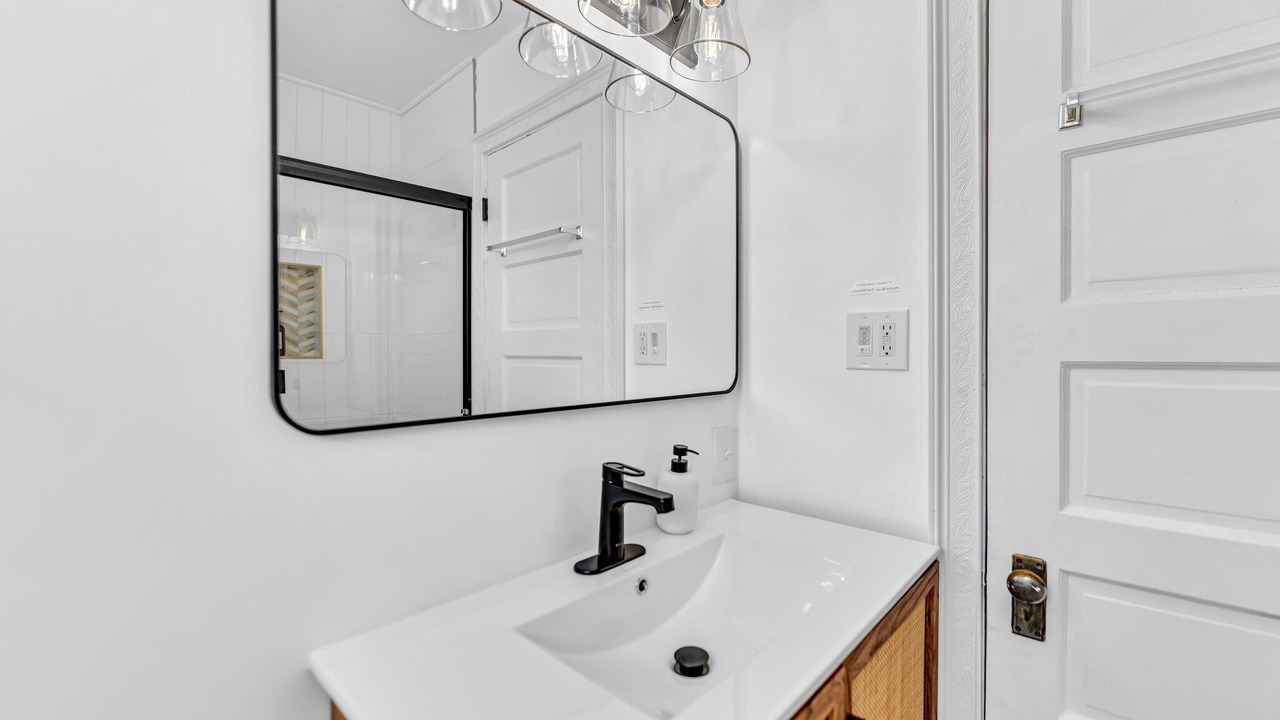Photo of Bathroom in Niagara Falls