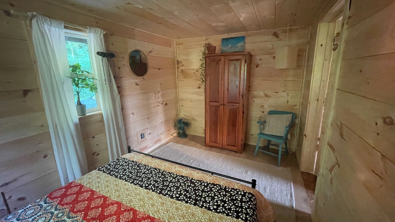 Photo of Bedroom in Cold Brook