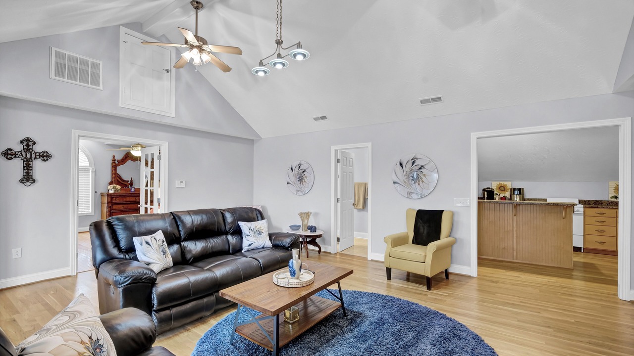 Photo of Bedroom in Jeffersonville
