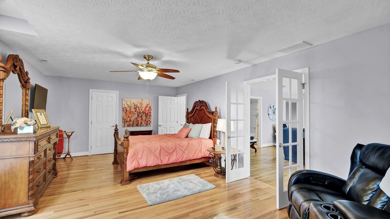 Photo of Bedroom in Jeffersonville