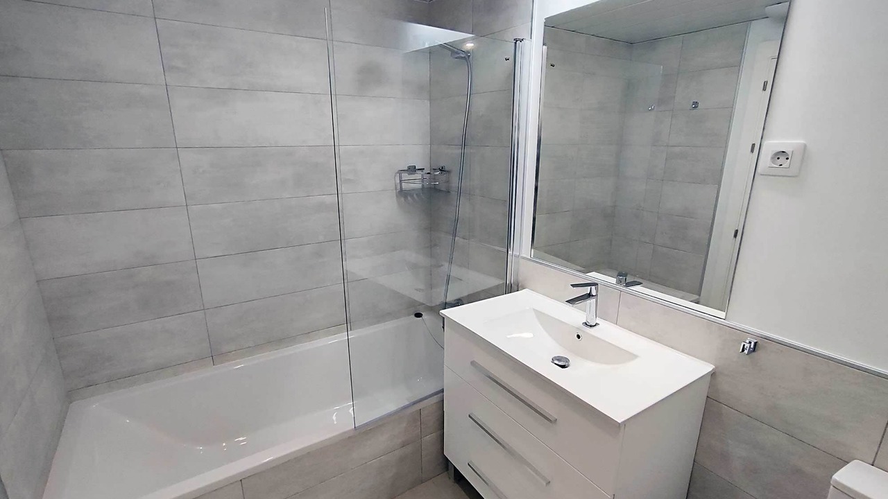 Photo of Bathroom in Alcorrin