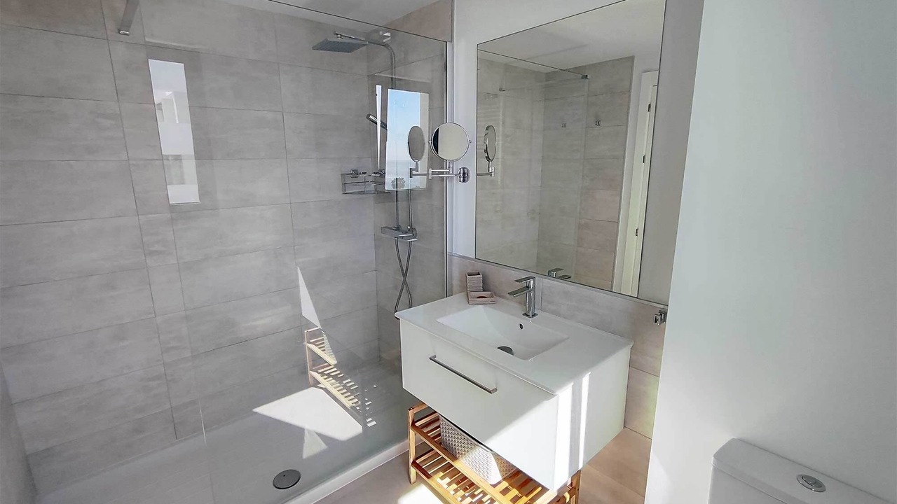 Photo of Bathroom in Alcorrin