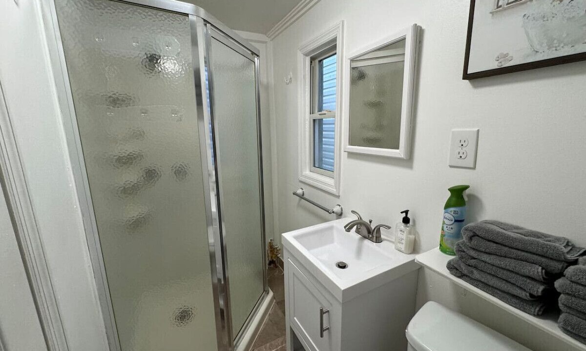 Photo of Bathroom in Communipaw
