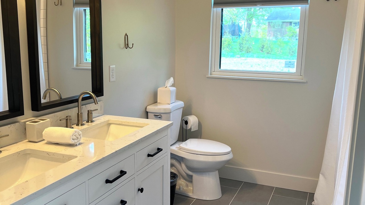 Photo of Bathroom in Union