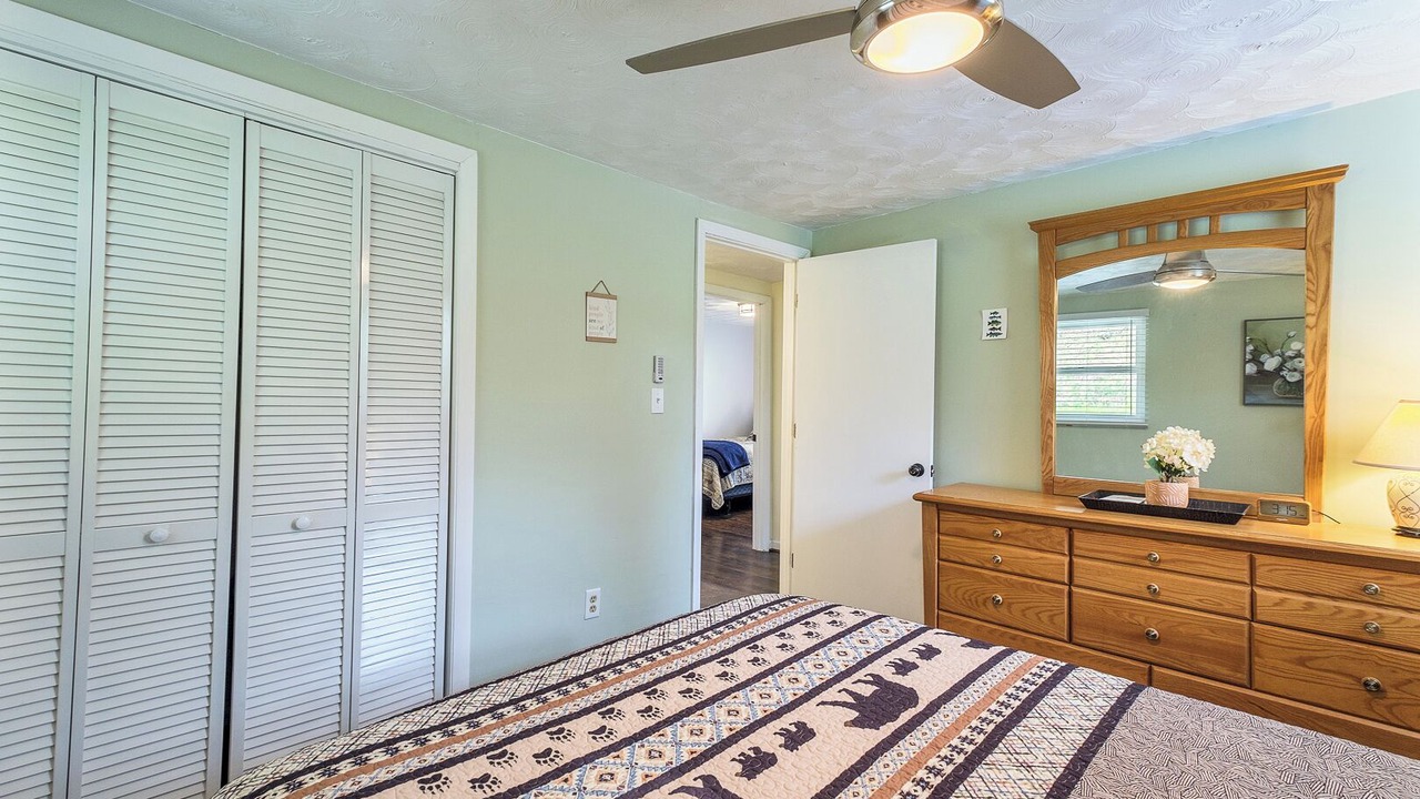 Photo of Bedroom in Eagle Rock
