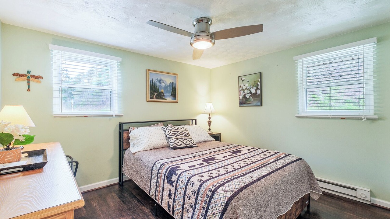 Photo of Bedroom in Eagle Rock