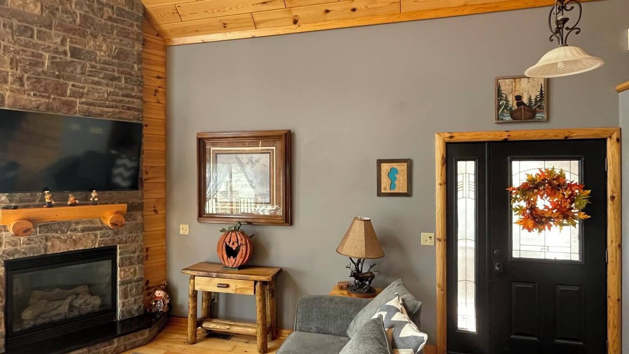 Photo of Bedroom in Cedar Lake