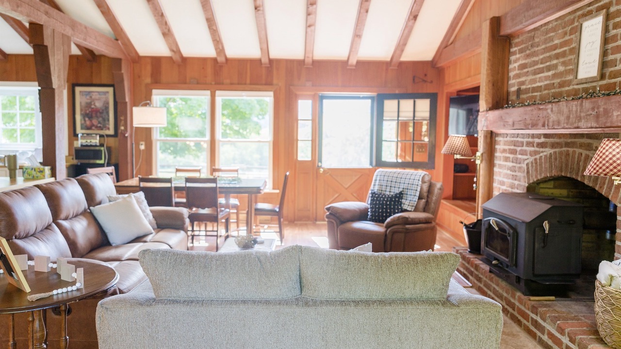 Photo of Livingroom in Goshen