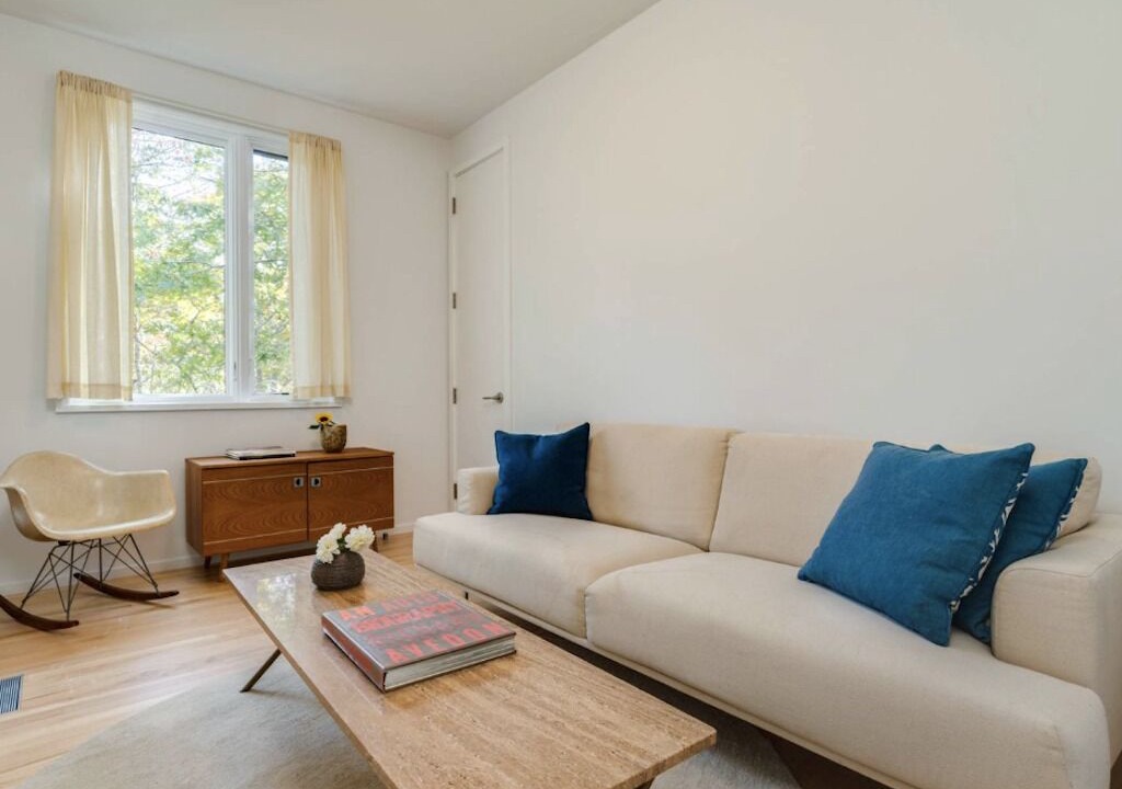 Photo of Livingroom in Water Mill