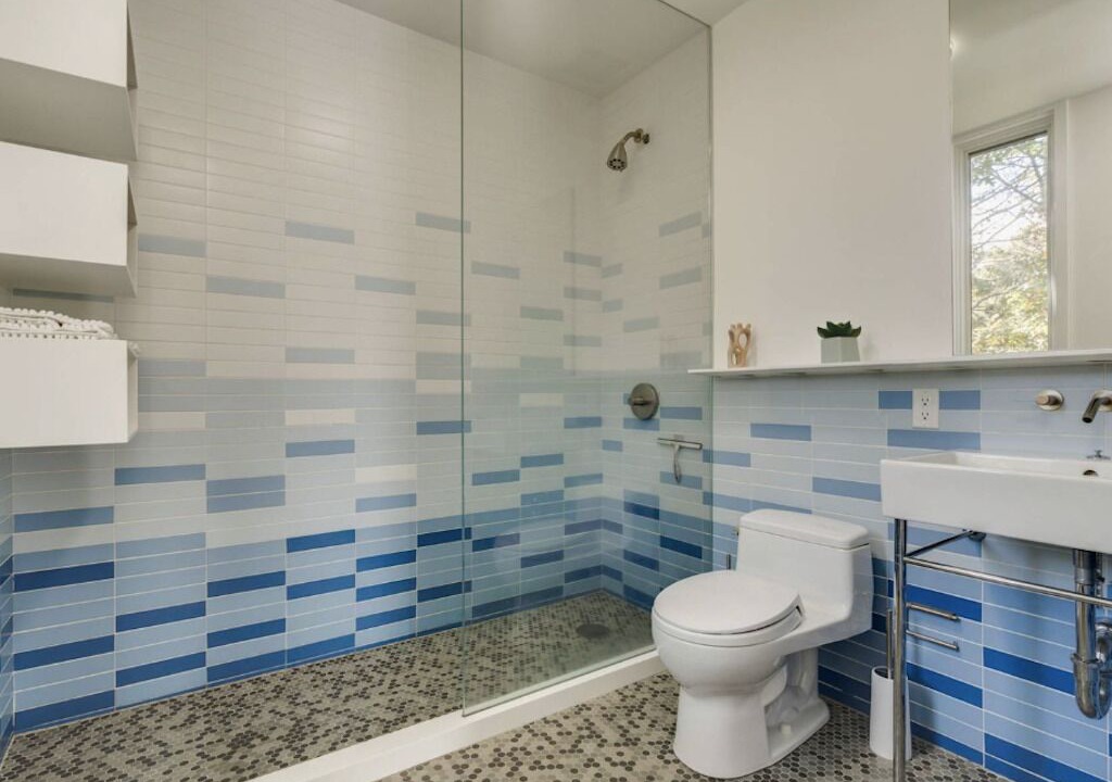 Photo of Bathroom in Water Mill
