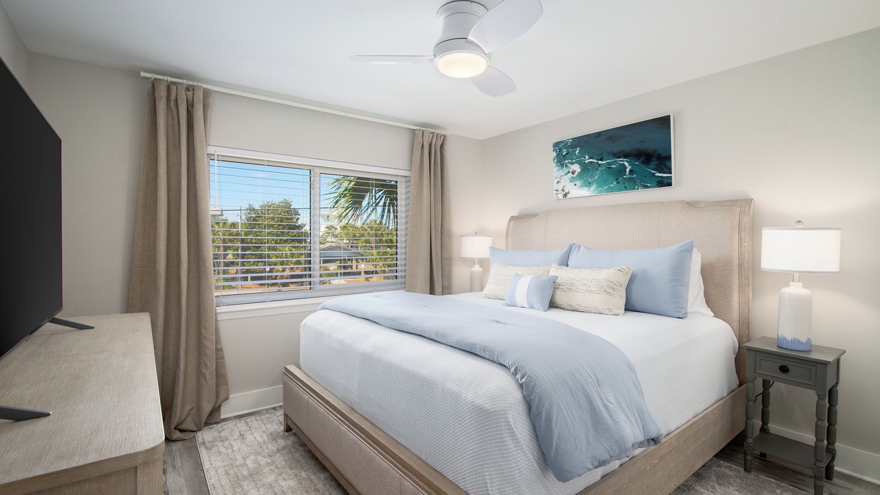 Photo of Bedroom in Dune Allen Beach