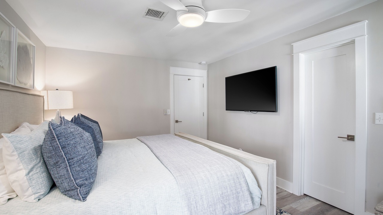 Photo of Bedroom in Dune Allen Beach
