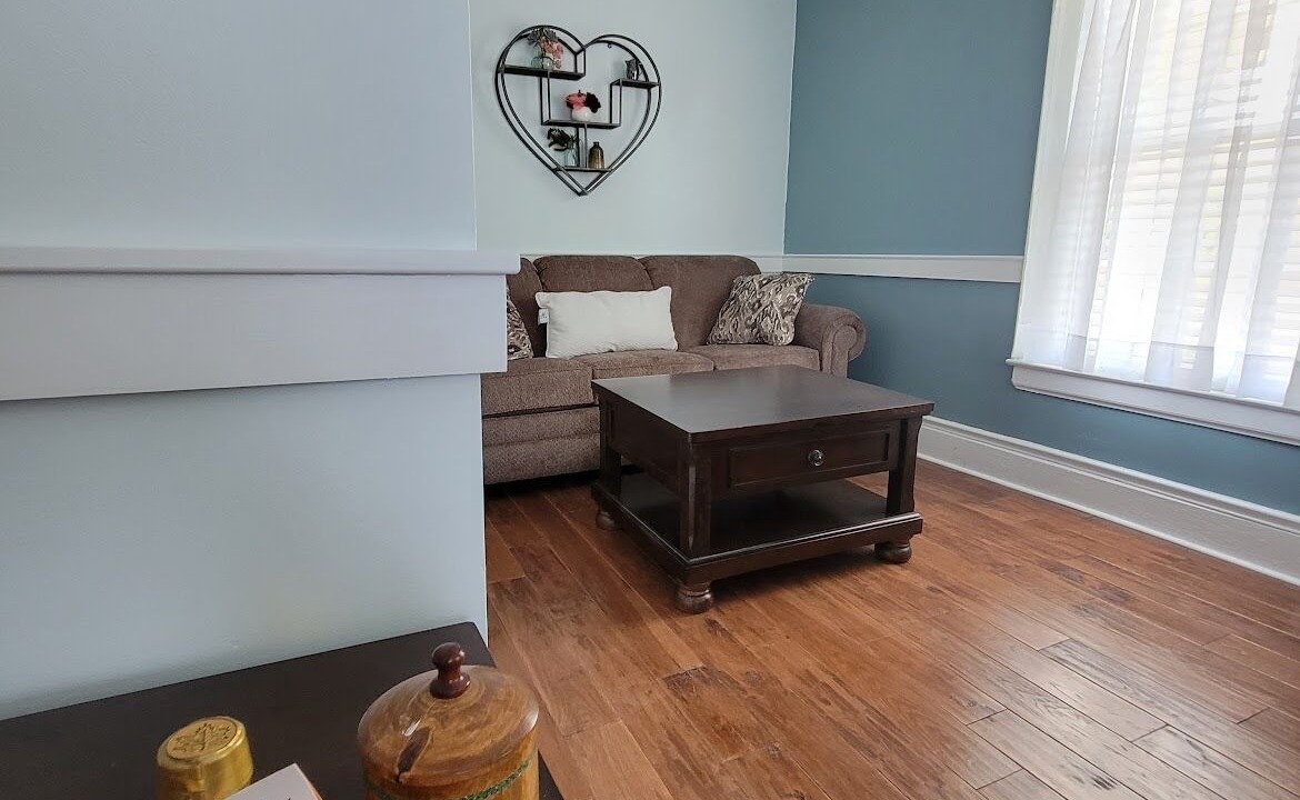 Photo of Livingroom in South Kortright