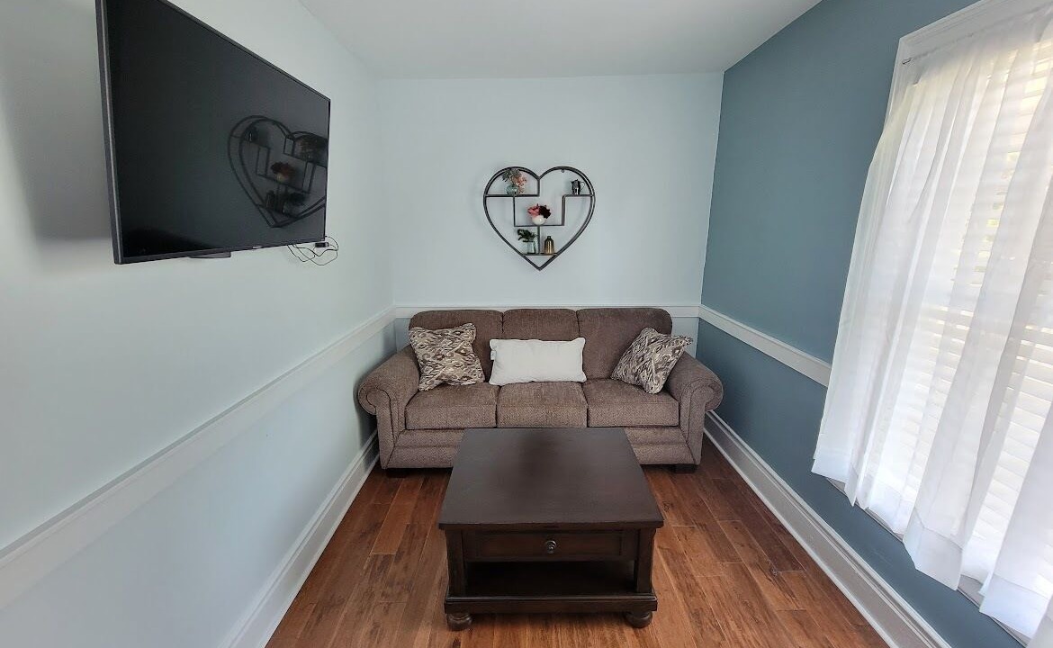Photo of Livingroom in South Kortright
