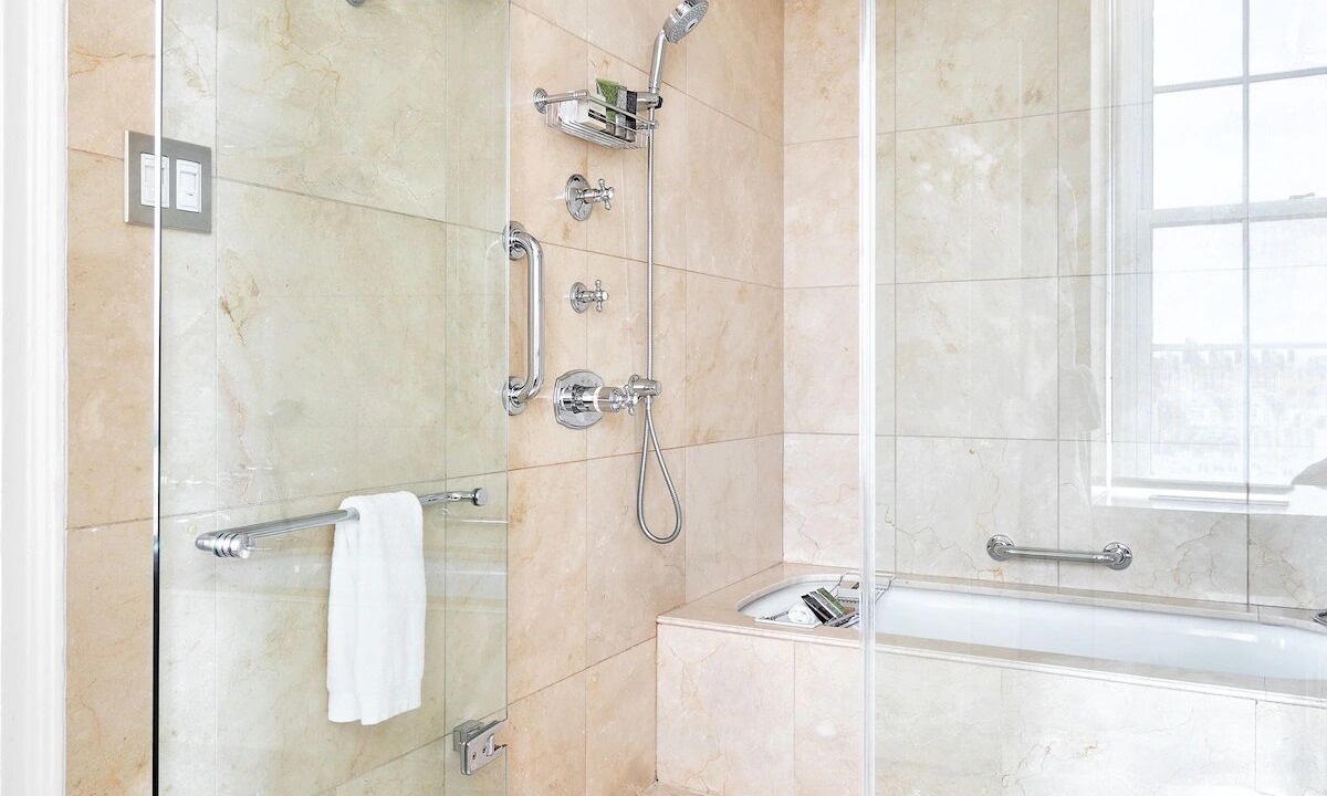 Photo of Bathroom in Central Park South