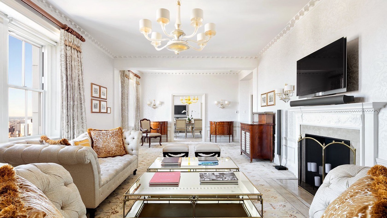 Photo of Livingroom in Central Park South