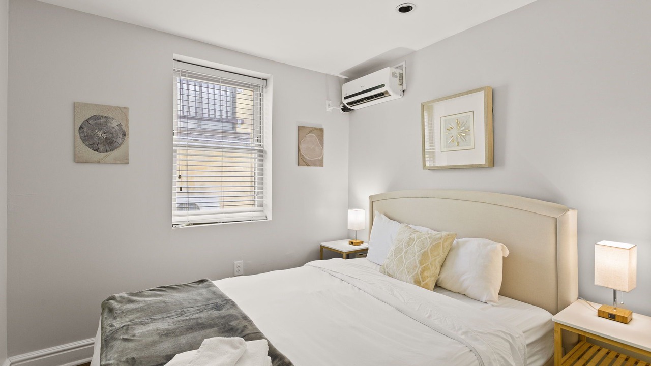 Photo of Bedroom in Queen Village