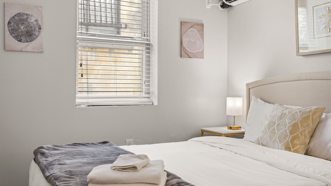 Photo of Bedroom in Queen Village