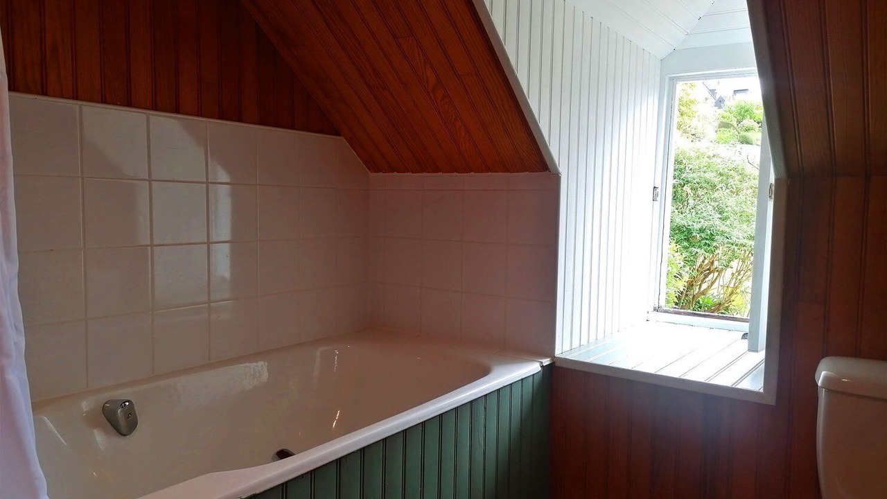 Photo of Bathroom in Loguivy