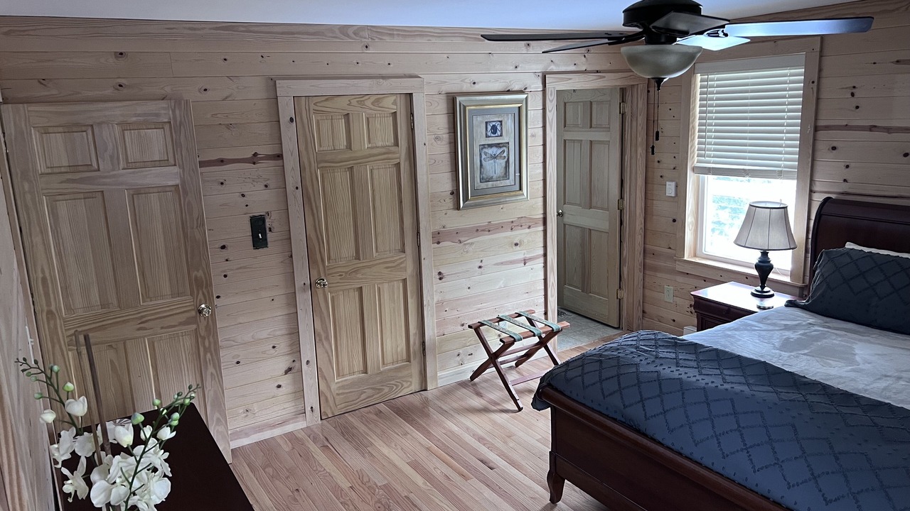 Photo of Bedroom in Harper
