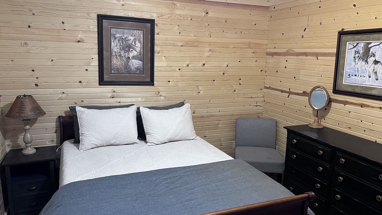 Photo of Bedroom in Harper