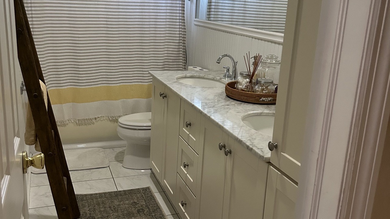 Photo of Bathroom in Huntington