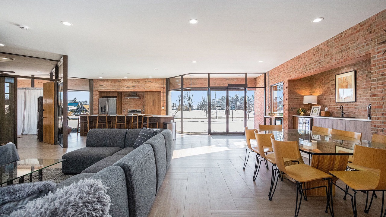 Photo of Livingroom in Three Oaks