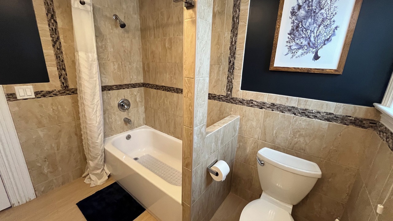 Photo of Bathroom in Long Beach