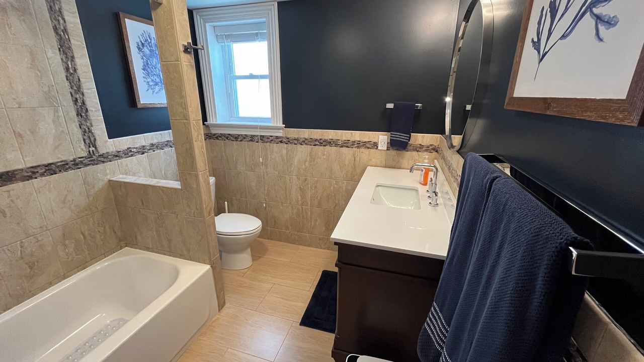 Photo of Bathroom in Long Beach