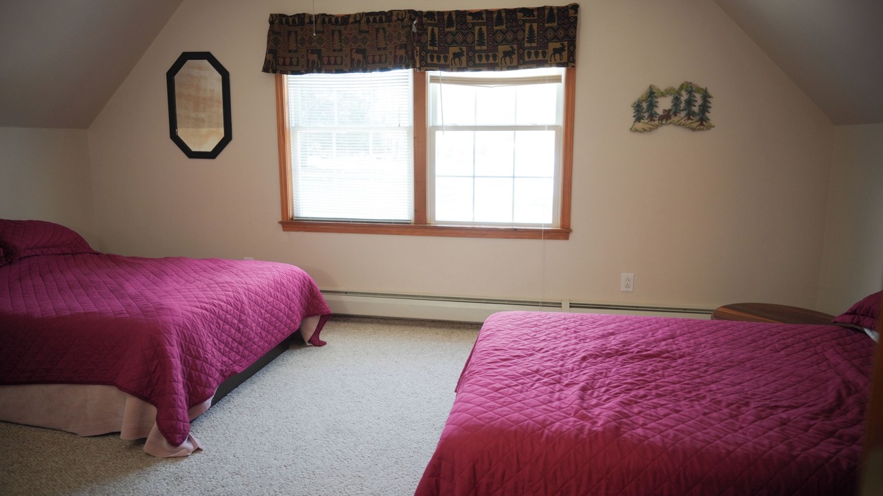 Photo of Bedroom in Inlet