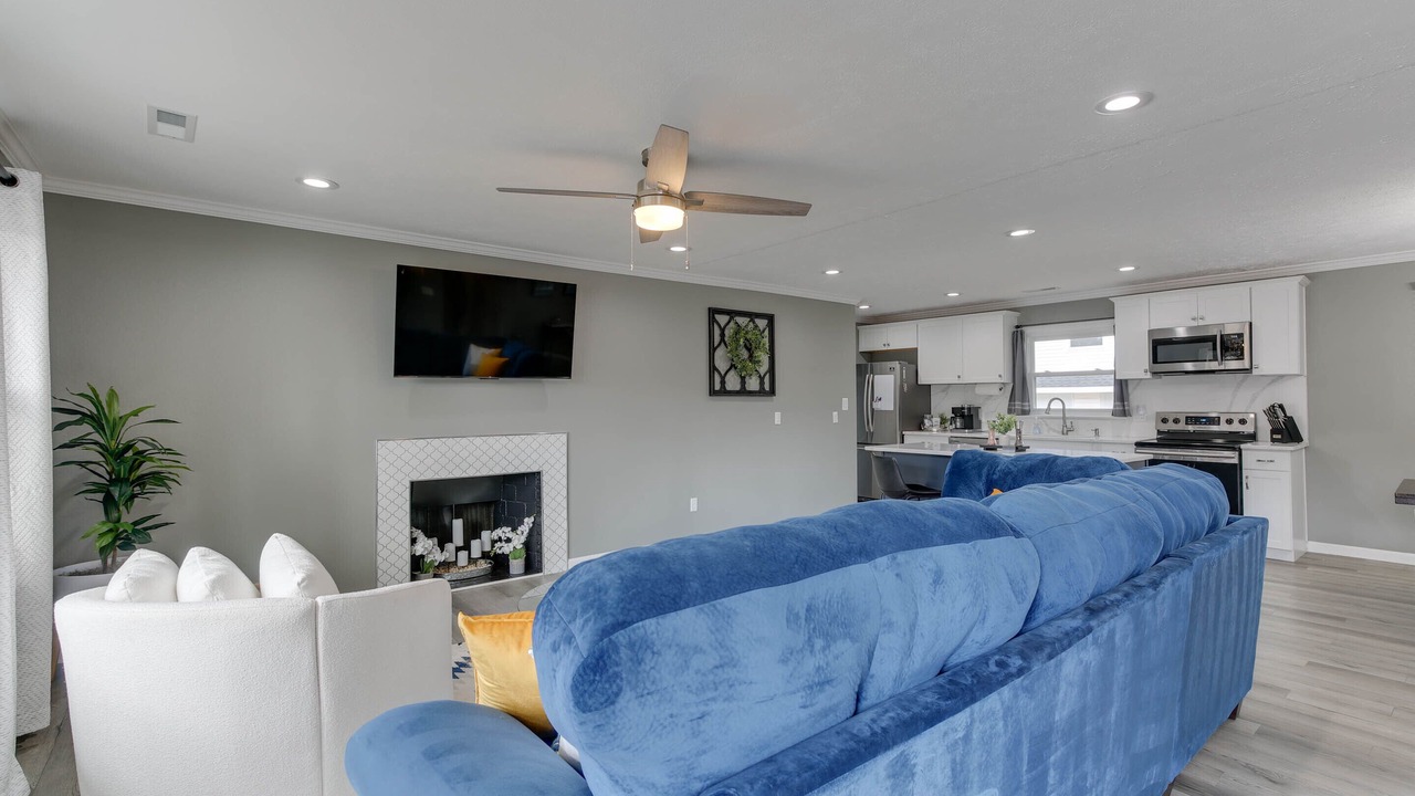 Photo of Livingroom in North Newport News