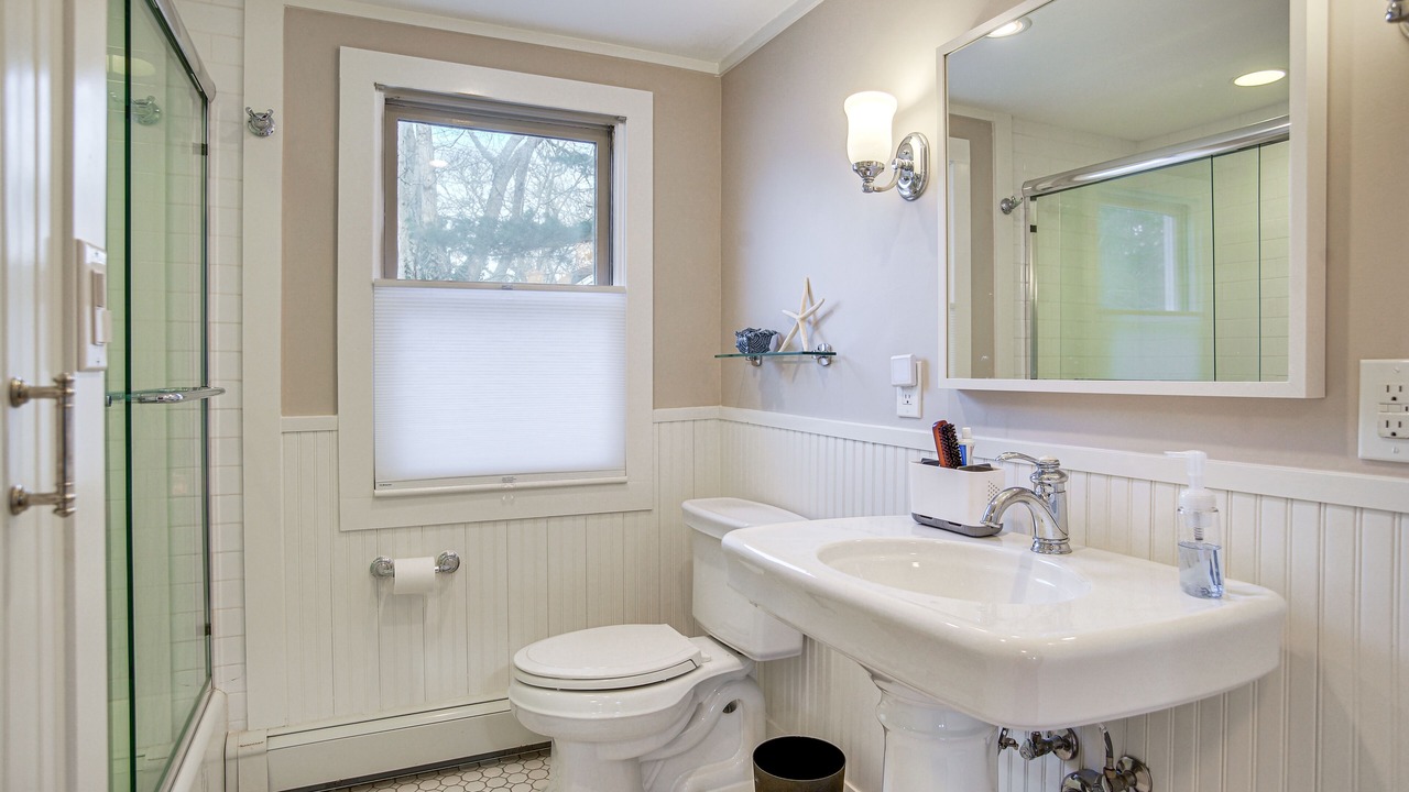 Photo of Bathroom in Cataumet