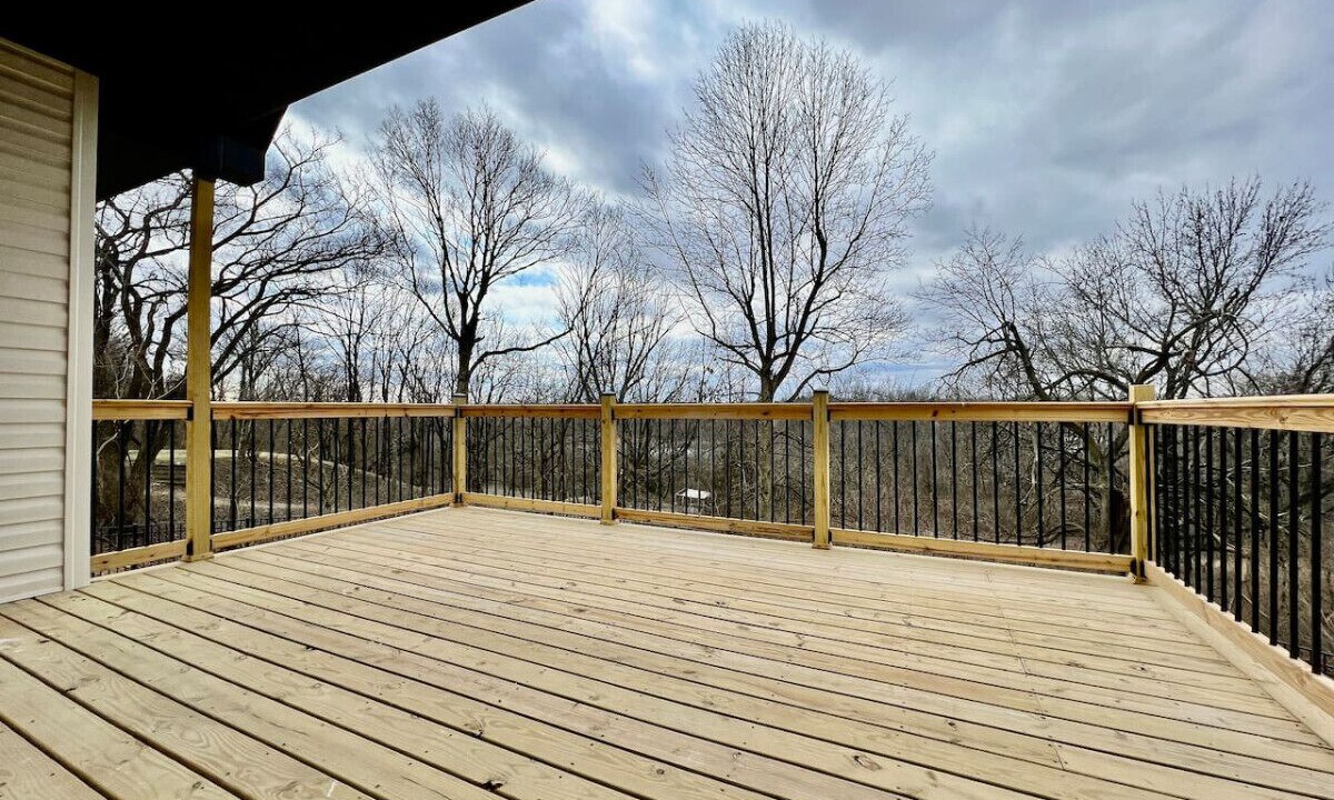 Photo of Patio Balcony in Maud