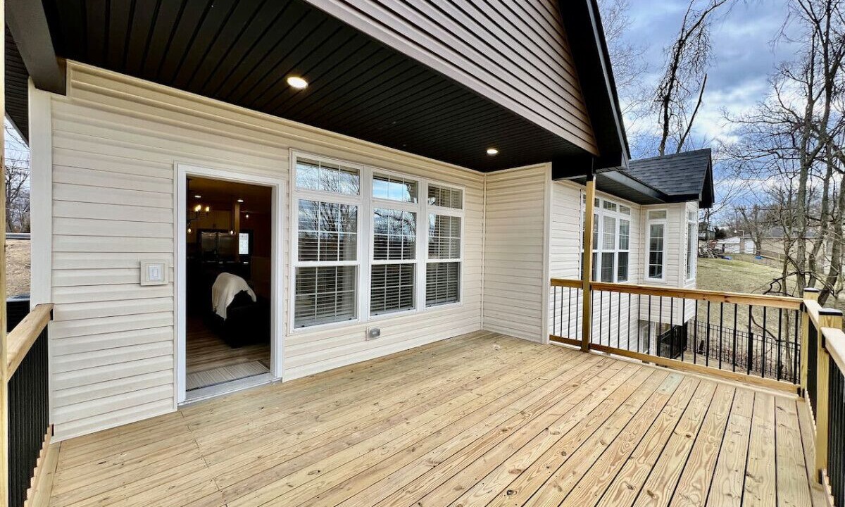 Photo of Patio Balcony in Maud