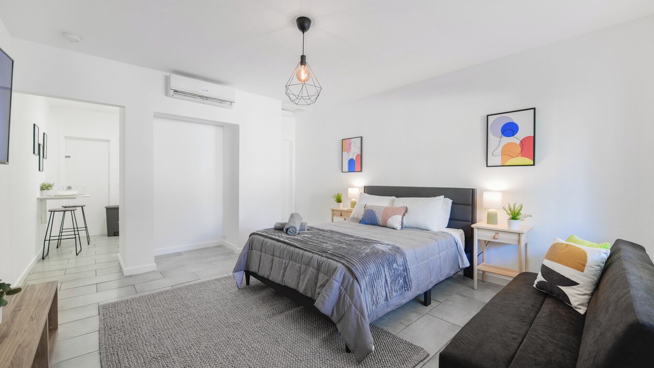 Photo of Bedroom in Northeast Miami