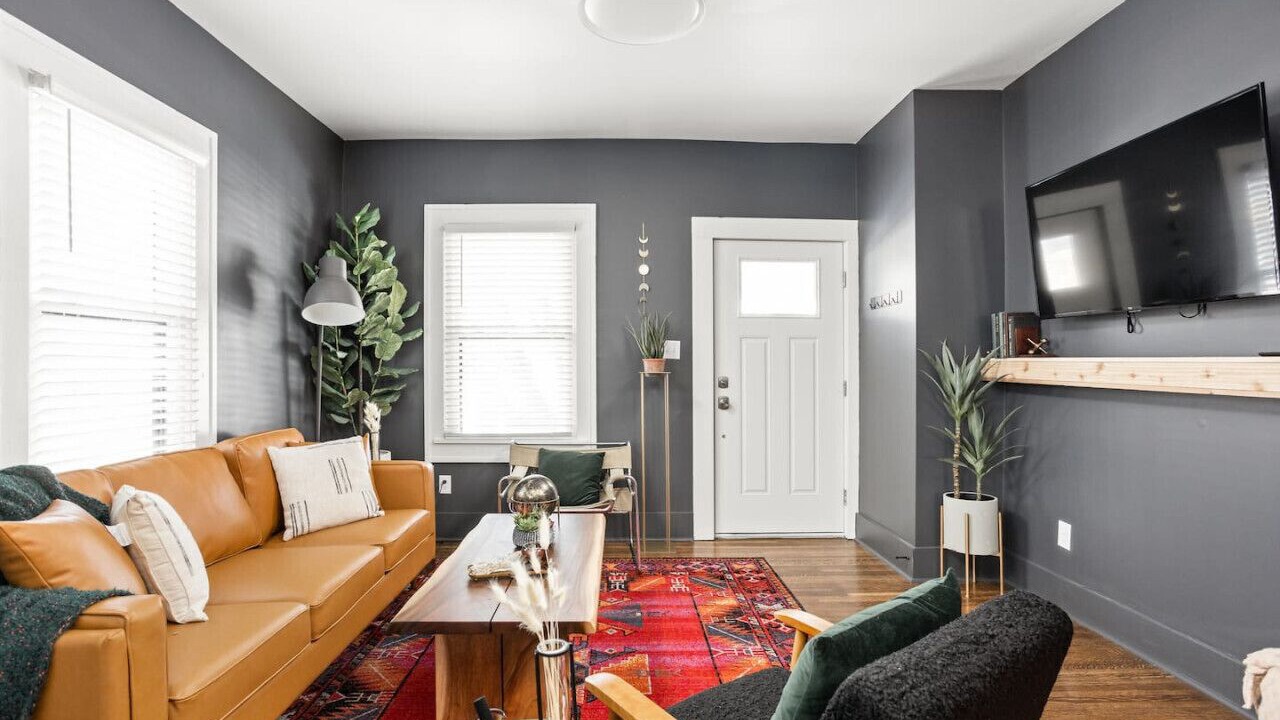 Photo of Livingroom in Holy Cross
