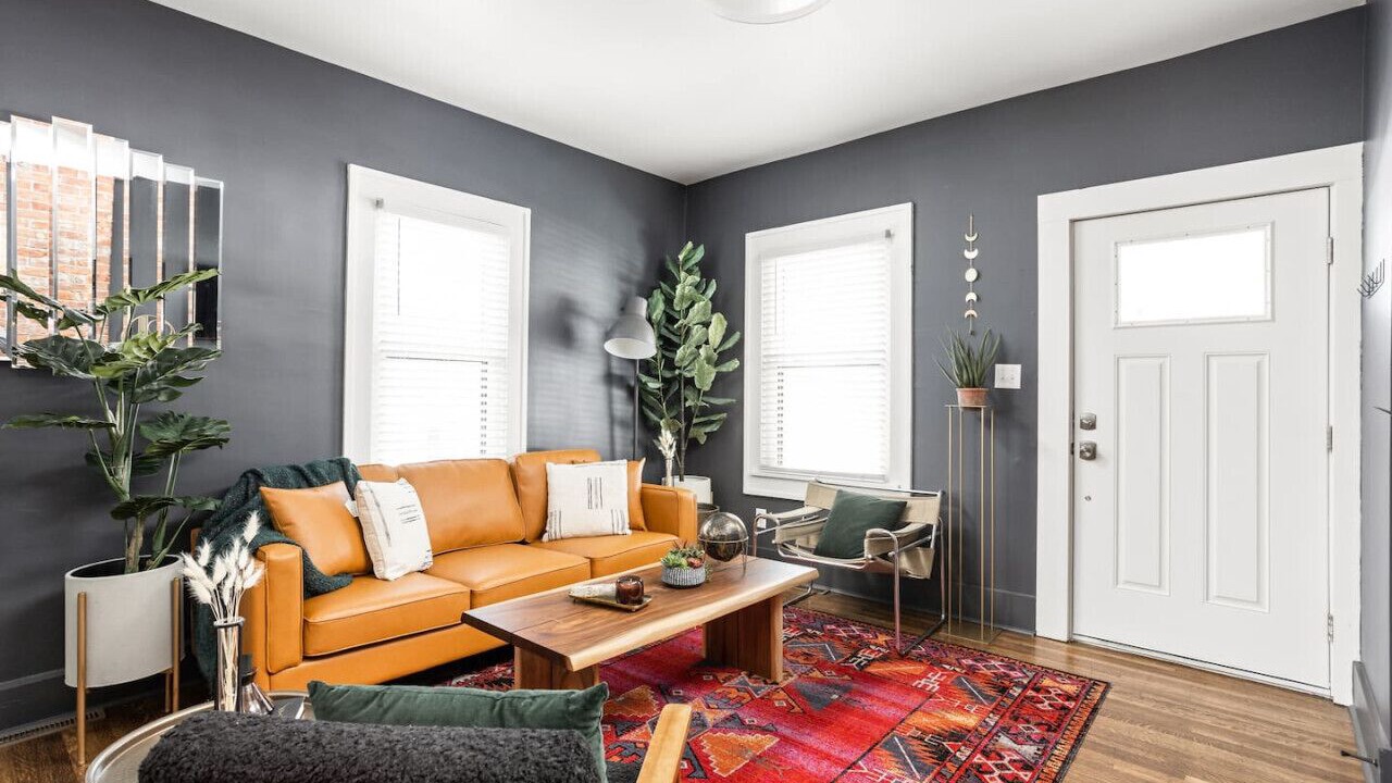 Photo of Livingroom in Holy Cross