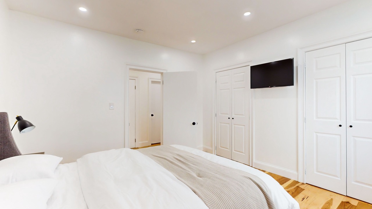 Photo of Bedroom in Everett