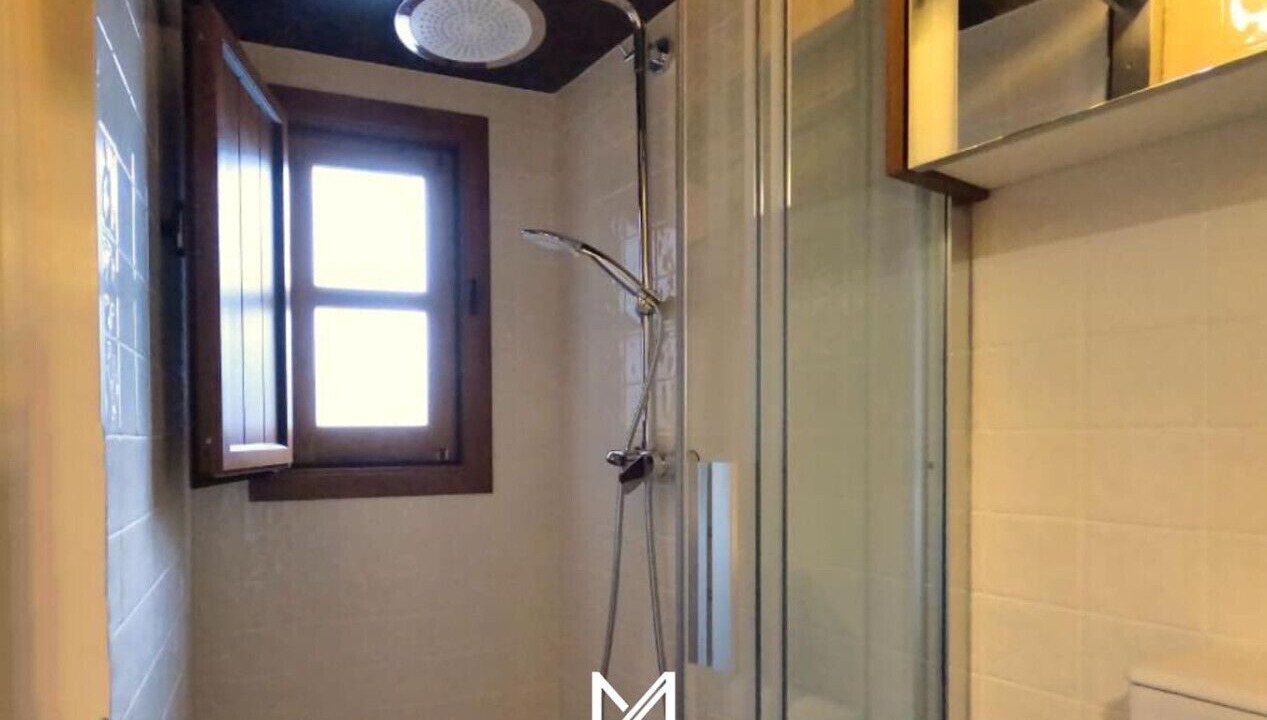 Photo of Bathroom in Lousa