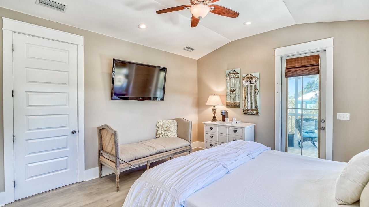 Photo of Bedroom in Village of Sugar Beach